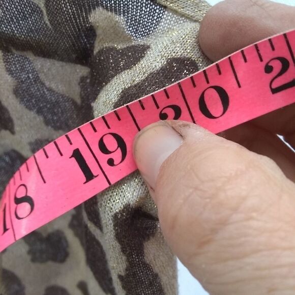 Love on a hanger top - Picture 4 of 5